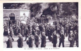 65 - LOURDES -  La Grotte - Depart De La Procession - Lourdes