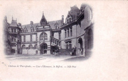 60 - Chateau De PIERREFONDS - Cour D'honneur - Le Beffroi - Pierrefonds