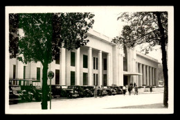 AUTOMOBILES - ANCIENNES - CHALLES LES EAUX - CARTE PHOTO ORIGINALE - PKW