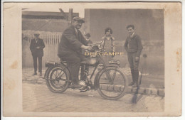 UOMO SU MOTO MOTORCYCLE SOTTOCANNA NON IDENTIFICATA - FOTOCARTOLINA ORIGINALE - Andere & Zonder Classificatie