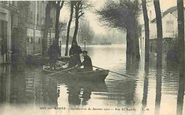94 - Bry Sur Marne - Inondations De Janvier 1910 - Rue De Neuilly - Animée - CPA - Voir Scans Recto-Verso - Bry Sur Marne