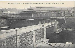 CPA Paris Le Métropolitain La Gare De La Bastille - Arrondissement: 12