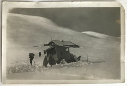 Photo Ancienne - Snapshot - CHASSE NEIGE - Montagne - Manoeuvres - Transport - ALPES ? - Auto's