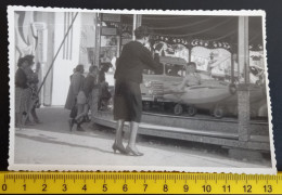 #21     Anonymous Persons - Enfant Child - Boy Garcon In The Luna Park - Personnes Anonymes