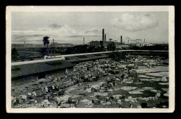 INDE - CALCUTTA - DHOBIES DRYING THE CLOTHS - VOIR ETAT - India