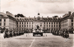 SAUMUR ( 49 ) - Le Carroussel Militaire ( Cpsm Dentelée ) - Saumur