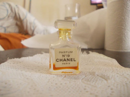Chanel No 19 Miniature Vide - Miniaturen Damendüfte (ohne Verpackung)