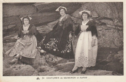 Costumes (56 - Morbihan) Quiberon Et Auray - Autres & Non Classés