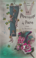 CPA Bébés Multiples  Oui Mais Le Pantalon à Papa C’est Le Bonheur  Date Manuscrite 21.5.1932 - Babies