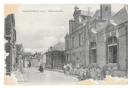 Cpa. 28 GALLARDON (ar. Chartres) Ecole Des Filles  1919  Ed. Ch. Foucault  (état) - Other & Unclassified