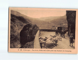 Vue De La Vallée De La Cère Prise Des Rochers Du Compaing - Très Bon état - Autres & Non Classés