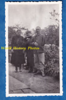 Photo Ancienne - Portrait De Famille , Ancien Combattant Amputé D'un Bras - Années 1930 - Soldat WW1 ? Poilu ? Handicap - War, Military
