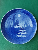 Royal Copenhagen Decorative Plate Midwinter Twilight 1974 - Royal Copenhagen (DNK)