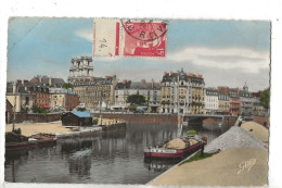 Rennes (35) : La Péniche "Marguerite" Au Chargement Dans Le Port Du Quartier De La Mission  En 1960 (animé) PF. - Rennes