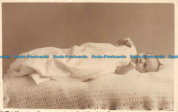 R159703 Old Postcard. Baby. S. W. London - Autres & Non Classés