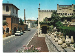 06 - VALLAURIS - Centre Mondial De Poteries Et Céramiques D'Art  (Poteries GIRAUD à Droite) - Vallauris