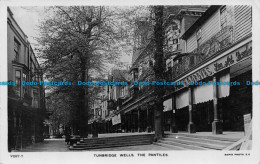 R160739 Tunbridge Wells. The Pantiles. Rapid - World