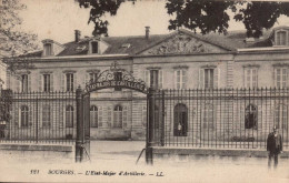 18 , Cpa BOURGES , 121 , L'Etat Major D'Artillerie , L.L. (04323.S2) - Bourges