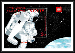 80501 Nevis TB Neuf ** MNH Espace (space) 1992 International Year Of Space - St.Kitts Und Nevis ( 1983-...)