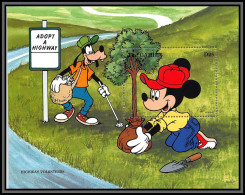 80255 Mi N°282 Gambia Gambie Mickey Mouse Adopt A Highway Volunteers Dingo Disney Toys Disney Bloc BF Neuf ** MNH 1996 - Gambie (1965-...)