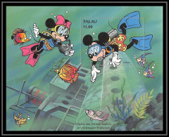 80211 Mi N°33 Palau Mickey And Minnie Explore An Underwater Shipwreck Disney Bloc (BF) Neuf ** MNH 1994 - Palau