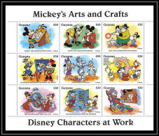 80112 Mi N°5063/5071 Guyana Mickey's Arts And Crafts Disney Characters At Work Bloc (BF) Neuf ** MNH 1995 - Guyana (1966-...)