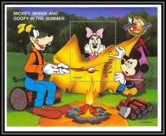 80001a Mi N°356 Ghana Mickey Minnie Goofy In The Summer Disney Bloc (BF) Neuf ** MNH Surchargé Overprint 1998 - Ghana (1957-...)