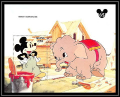 80000 Mi N°243 Ghana Mickey's Elephant Mouse Dumbo Disney Bloc (BF) Neuf ** MNH 1994 - Disney