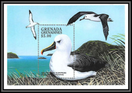 80810 Grenada Grenadines YT N°415 TB Neuf ** MNH Oiseaux Birds Bird Albatros 1998 - Grenade (1974-...)