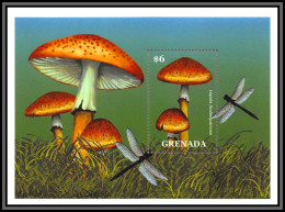 81140 Grenada Mi Bf 542 Lepiota Acutesquamosa Champignons Mushrooms Funghi Pilze ** MNH 2000 Libellule Ondonata - Grenade (1974-...)