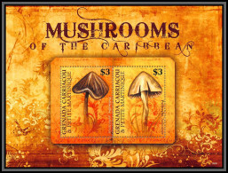 81139 Grenada Carriacou Petite Martinique Y&t Bf 613 Psilocybe Champignons Mushrooms Funghi Pilze ** MNH 2009 - Grenade (1974-...)