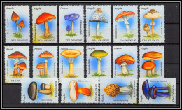 81136i Angola Série De 16 Timbres Champignons Mushrooms Funghi Pilze ** MNH 1999 - Mushrooms