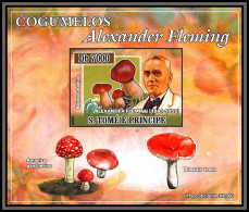 81133 S Tome E Principe Mi N°2968 Amanita Fleming Champignons Mushrooms Funghi Pilze ** MNH 2007 Epreuve Deluxe Proof - Pilze