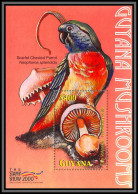 81131 Guyana Guyane Mi N°695 Parrot Perroquet Oiseaux Birds Volvariella Champignons Mushrooms Funghi Pilze ** MNH 2000 - Parrots