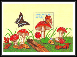 81113b Maldives Mi BF N°342 TB Neuf ** MNH Champignons Mushrooms Funghi Pilze Papillons Butterflies 1995 - Maldive (1965-...)