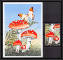 81101b Guyana Guyane Mi BF N°531 + Timbre Neuf ** MNH Champignons Mushrooms Funghi Pilze 1997 Papillons Butterflies - Guyane (1966-...)