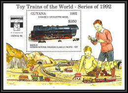 81338 Guyane Guyana Mi BF N°217 TB ** MNH Train Toy Trains Of The World Serie Of 1992 Locomotive Genoa 92 French 1912 - Treinen