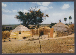 121074/ Afrique En Couleurs, Village Africain - Non Classés