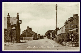 Ref 1656 - Early Postcard - Main Street & Signpost Abbeytown - Cumbria Lake District - Otros & Sin Clasificación