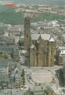 CPM  France Occitanie 12 Aveyron   Rodez  La Place D’Armes Et La Cathédrale - Rodez