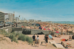 SAINT-JEAN DE MONTS . - La Plage Et L'Esplanade De La Mer. CPM Pas Courante - Saint Jean De Monts