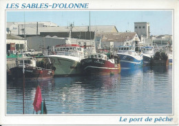 CPM  France  85 Vendée  Les Sables D’Olonne  Le Port De Pêche  Avec Ses Bateaux - Sables D'Olonne