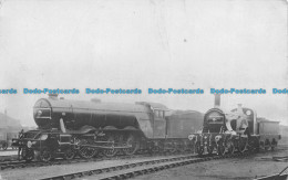 R159963 Old Postcard. Locomotive - World