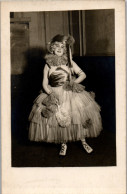 CP Carte Photo D'époque Photographie Vintage Bal Costumé Fête Femme Mode - Zonder Classificatie