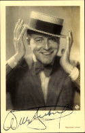CPA Schauspieler Willy Fritsch, Portrait, Strohhut, Autogramm - Actors