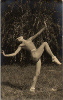 CP Carte Photo D'époque Photographie Vintage Jeune Jolie Femme Danse  - Zonder Classificatie
