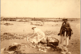 Photographie Photo Vintage Snapshot Amateur Le Tréport Plage Mode Amies  - Orte