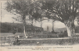 Les Eyzies Gorges De La Beune Les Planches De Sireuil - Les Eyzies