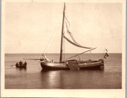 Photographie Photo Vintage Snapshot Amateur Bateau Voilier  - Boats