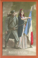 CPA Patriotique Guerre 14-18 - Soldat, Uniforme, Fusil, Equipement, Jeune Femme Avec Drapeau "Ma Baïonnette Est Ferme... - Patriotic